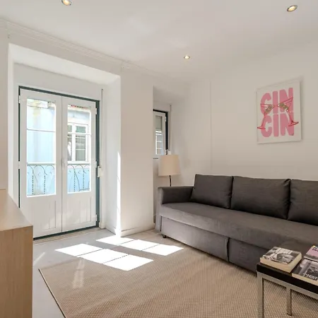 Chiado Meets Bairro Apartament *