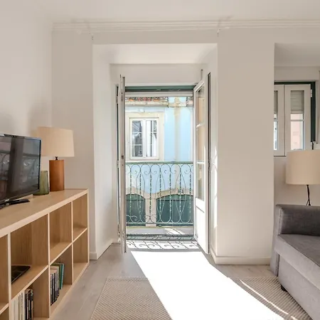 Chiado Meets Bairro Apartment